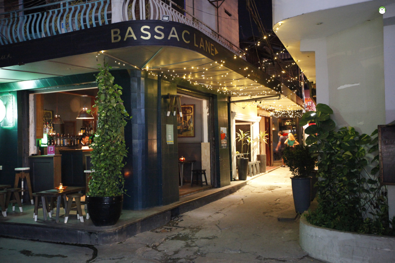 Phnom Penh food crawl - Bassac lane