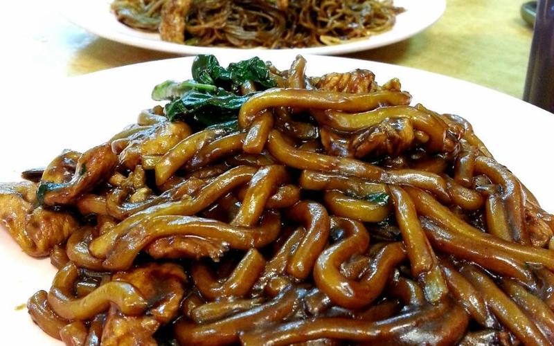 KL Hokkien Mee - must eat Malaysia foods