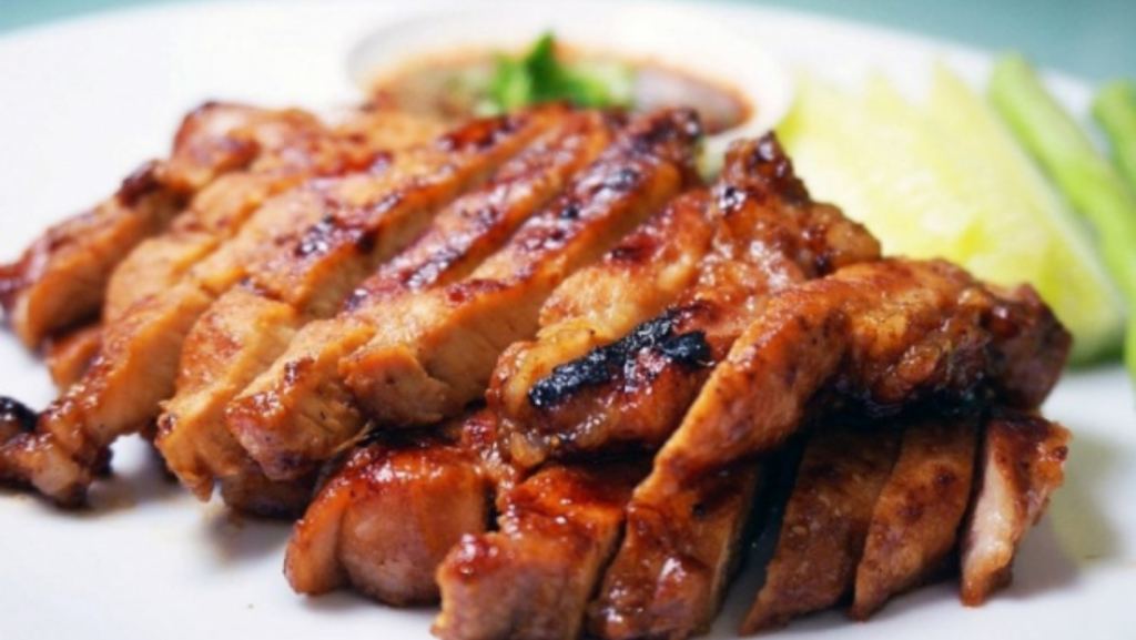 Koh Moo Yang dish